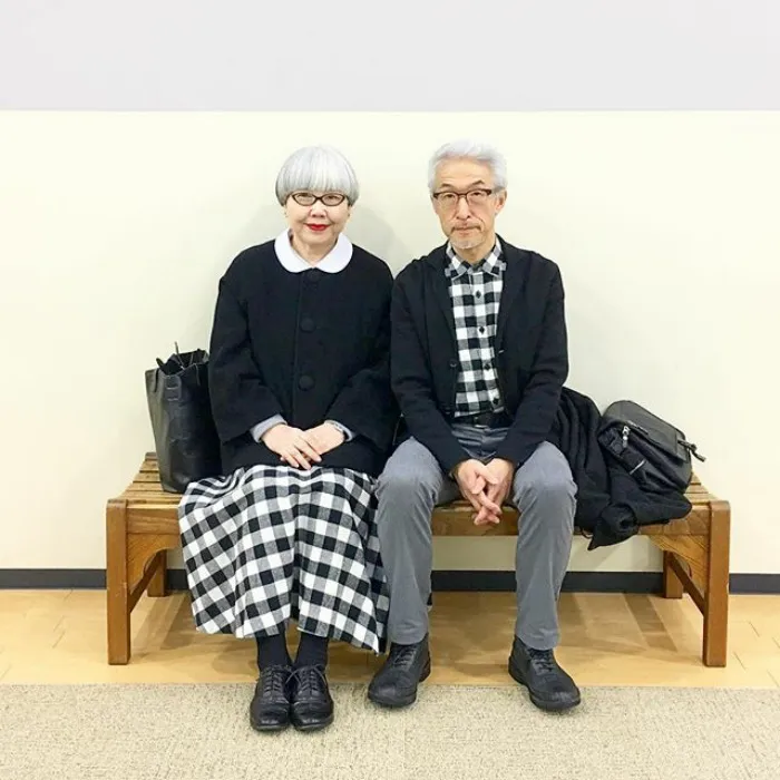 Esta pareja japonesa lleva 37 años casada y siempre se visten a juego
