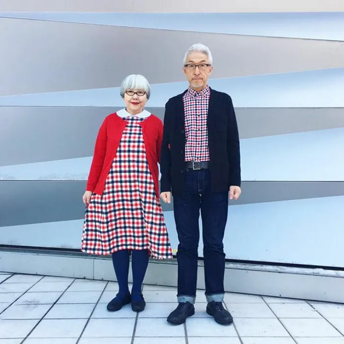 Esta pareja japonesa lleva 37 años casada y siempre se visten a juego