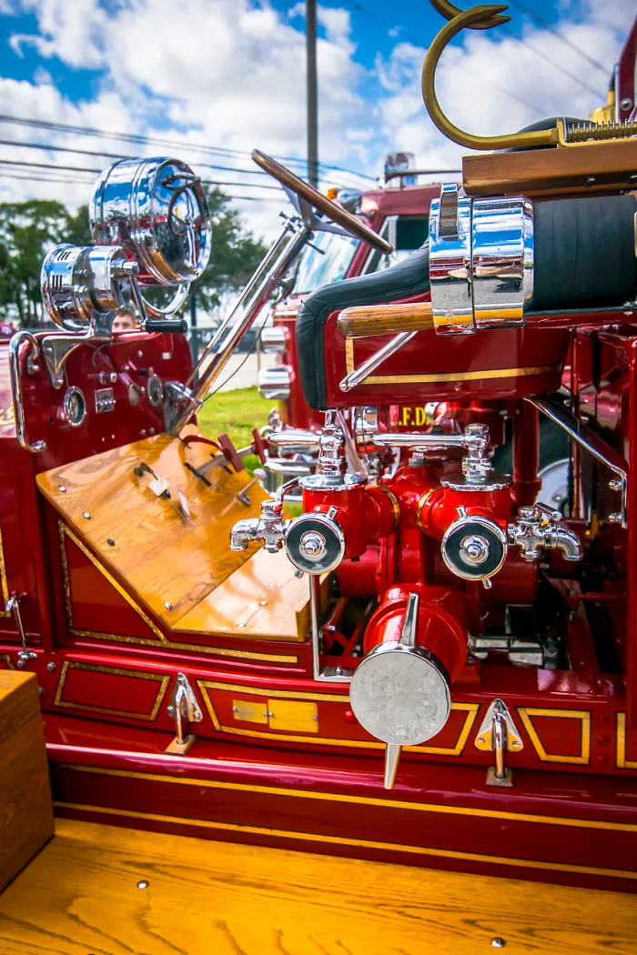 Old Firetruck By Alberto Lama