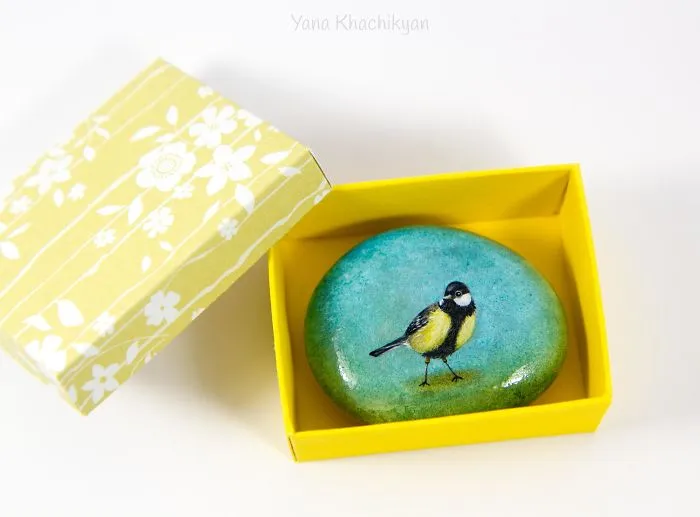 I Create Miniature Worlds Of Tiny Creatures On Stones (Part 2)