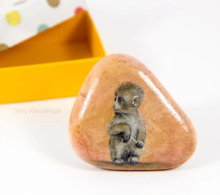I Create Miniature Worlds Of Tiny Creatures On Stones (Part 2)