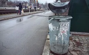 I Bring Bulgarian Streets To Life By Putting Googly Eyes On Random Objects