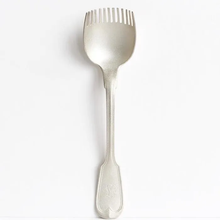 Experimental Cutlery Confronts The Traditional Ideas Of Tableware