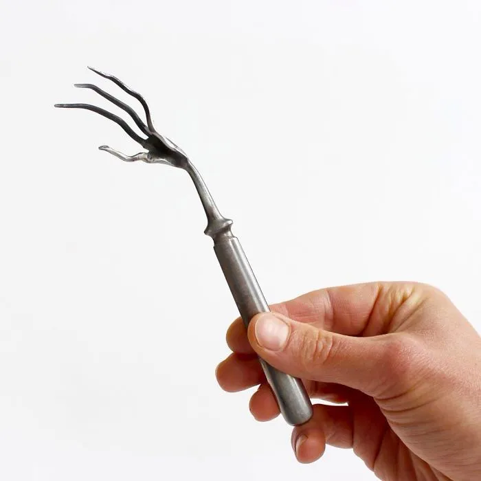 Experimental Cutlery Confronts The Traditional Ideas Of Tableware