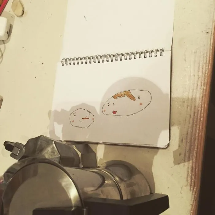 I Use Shadows Of Everyday Objects To Create Cute Doodles