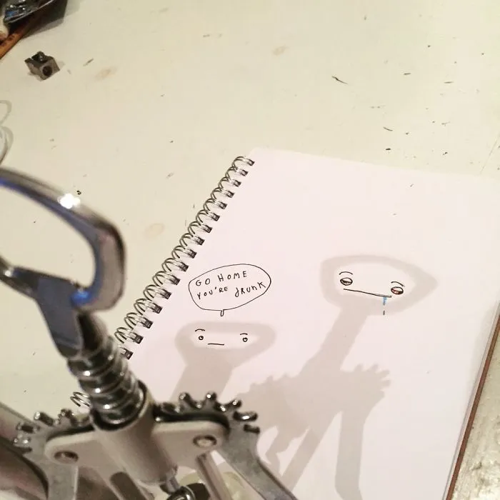 I Use Shadows Of Everyday Objects To Create Cute Doodles