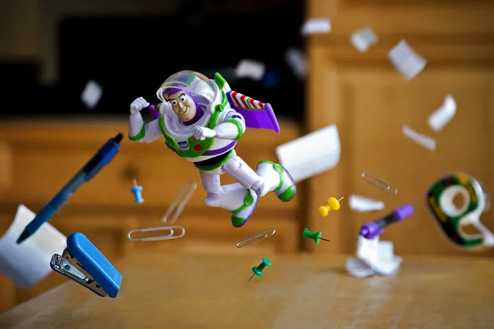 I Photograph "Toy Stories" By Creating Special Effects In Real Time