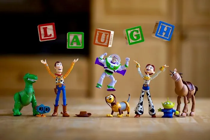 I Photograph "Toy Stories" By Creating Special Effects In Real Time