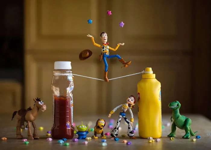 I Photograph "Toy Stories" By Creating Special Effects In Real Time