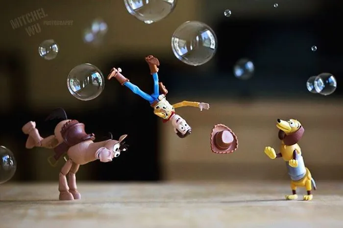 I Photograph "Toy Stories" By Creating Special Effects In Real Time