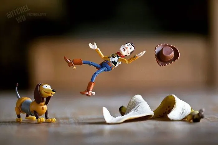 I Photograph "Toy Stories" By Creating Special Effects In Real Time