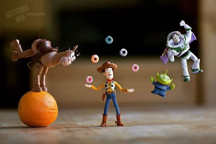 I Photograph "Toy Stories" By Creating Special Effects In Real Time