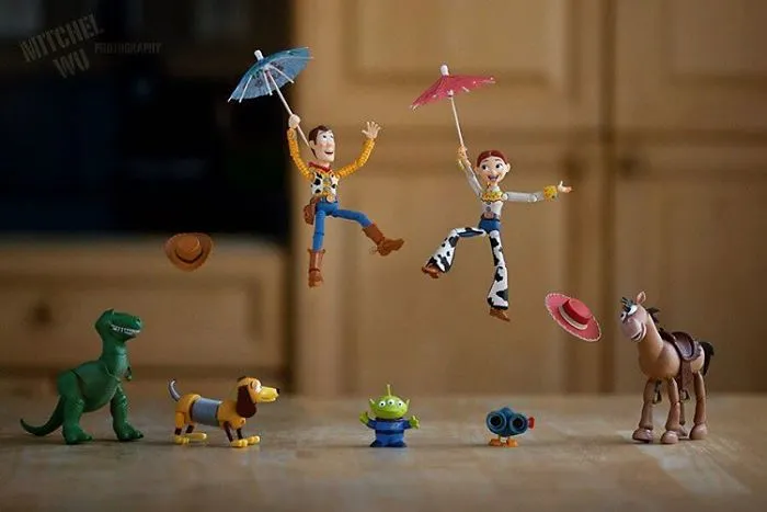 I Photograph "Toy Stories" By Creating Special Effects In Real Time