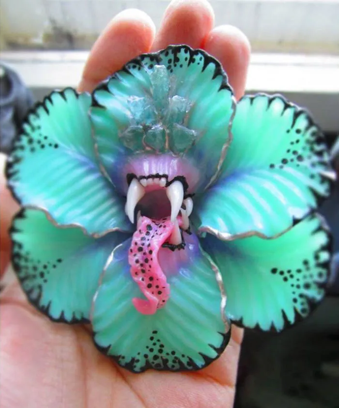 I Make Delicate Carnivorous Flowers (carnifloras Or Fleeth) Using Polymer Clay And Natural Gems