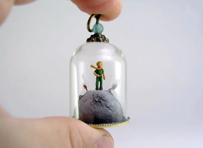 I Make Entire Miniature Worlds Inside Pieces Of Jewelry