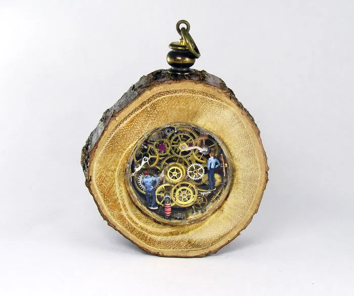 I Make Entire Miniature Worlds Inside Pieces Of Jewelry
