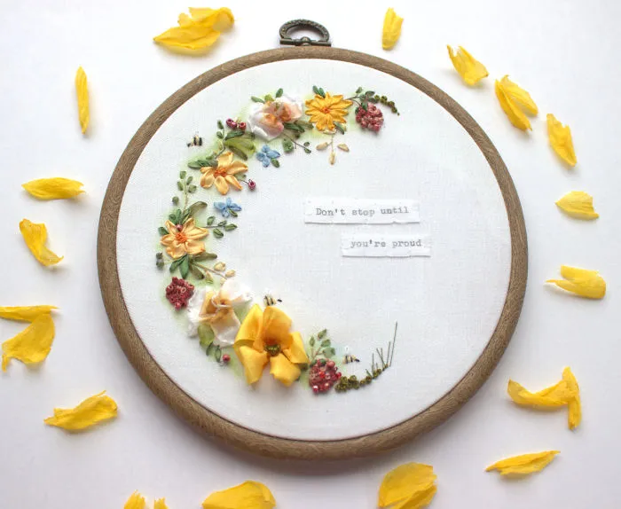 I Create Small Scenes From Nature Using Needle And Thread