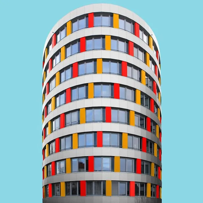 I Got Bored By The Gray Cityscape Of Berlin, So I Started To Colorize Buildings With Photoshop
