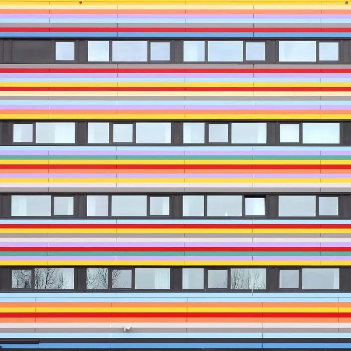 I Got Bored By The Gray Cityscape Of Berlin, So I Started To Colorize Buildings With Photoshop