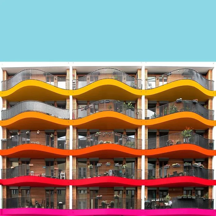 I Got Bored By The Gray Cityscape Of Berlin, So I Started To Colorize Buildings With Photoshop