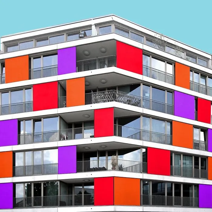 I Got Bored By The Gray Cityscape Of Berlin, So I Started To Colorize Buildings With Photoshop