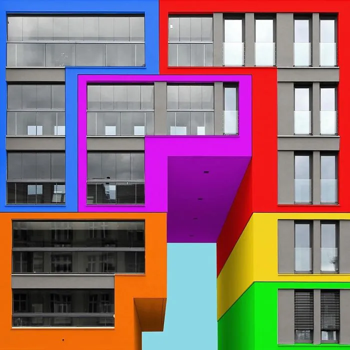 I Got Bored By The Gray Cityscape Of Berlin, So I Started To Colorize Buildings With Photoshop
