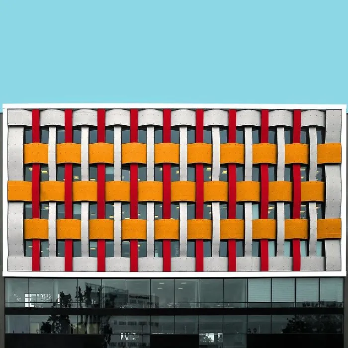 I Got Bored By The Gray Cityscape Of Berlin, So I Started To Colorize Buildings With Photoshop