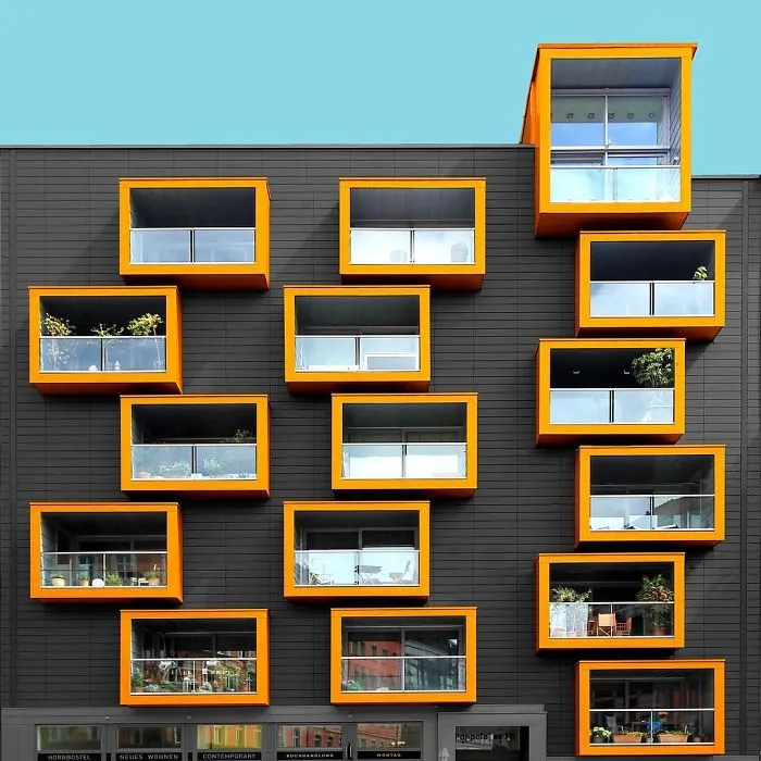 I Got Bored By The Gray Cityscape Of Berlin, So I Started To Colorize Buildings With Photoshop