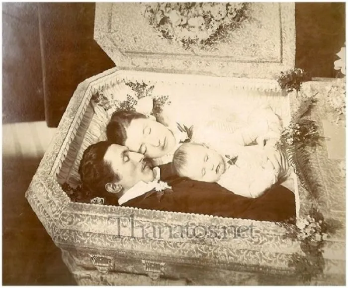 Teod | 5 Vintage Post Mortem Photographs And Their Backstories