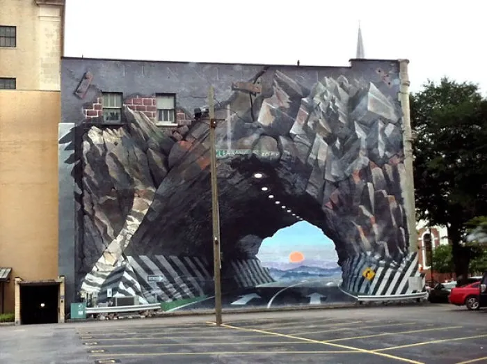 Seguro que este mural no provoca accidentes...