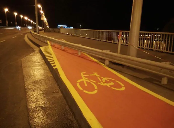 Todo el mundo sabe saltar en bici, ¿no?