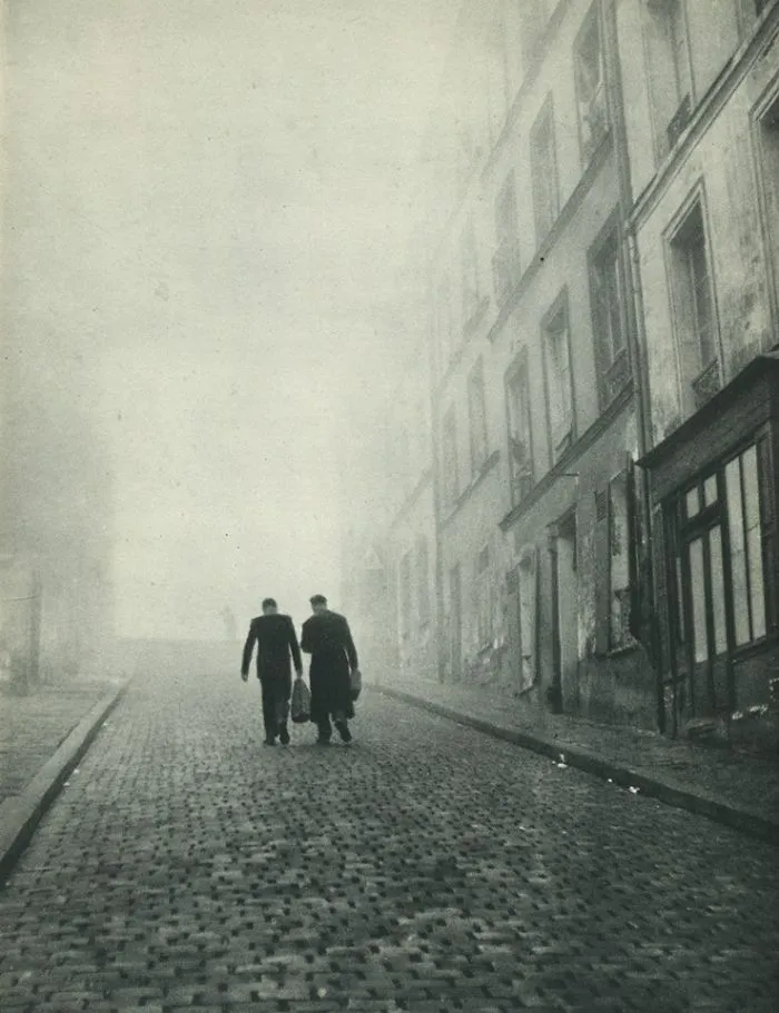 68 Humorous Street Photos From 1950s France By René Maltête