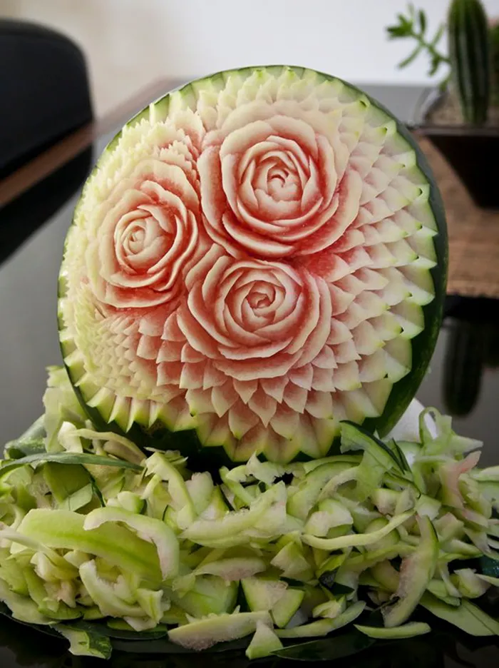 I Turn Fruits And Vegetables Into Intricate Carvings