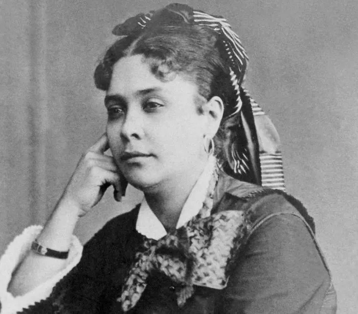Chiquinha Gonzaga Was The First Woman Conductor In Brazil, The First Pianist "choro" And The Author Of The First Carnival March In Xix Century. She Found The Brazilian Society Of Authors To Protect The Copy Rights Of Artists In Brazil. She Was Also Abolitionist And Feminist Who Had A Very Outstanding Life. Chiquinha Gonzaga Lived Further Ahead Of Her Time.