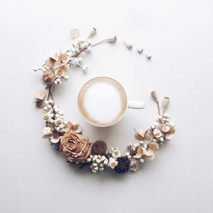 Japanese Artist Creates A Unique Visual Diary While Having Her Coffee