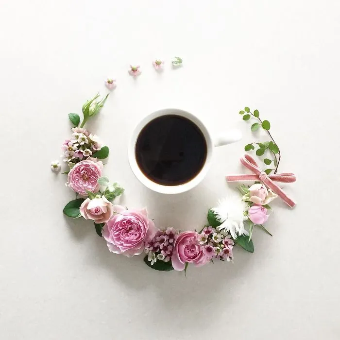 Japanese Artist Creates A Unique Visual Diary While Having Her Coffee