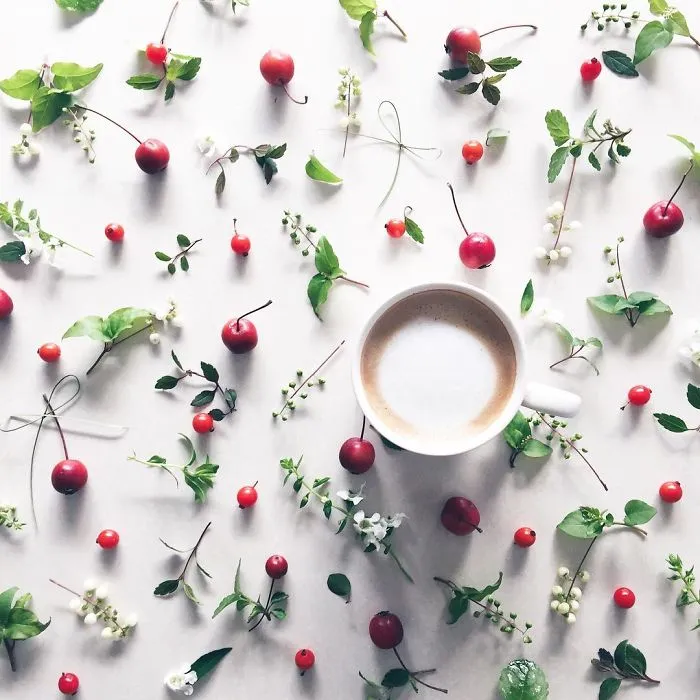Japanese Artist Creates A Unique Visual Diary While Having Her Coffee