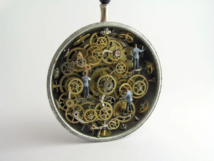 I Make Entire Miniature Worlds Inside Pieces Of Jewelry