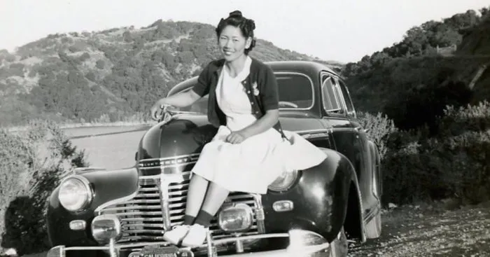 Rare Photos Capture The Journey Of A Japanese American Woman In A U.s. Internment Camp