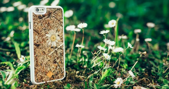 This Phone Case Takes Your Senses On A Journey