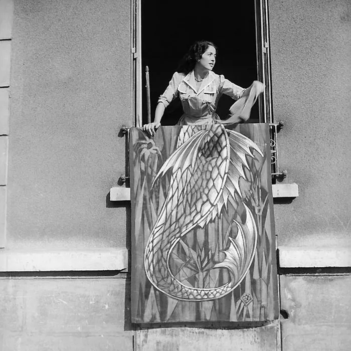 10+ Divertidas fotografías urbanas de la Francia de los años 50, por René Maltête