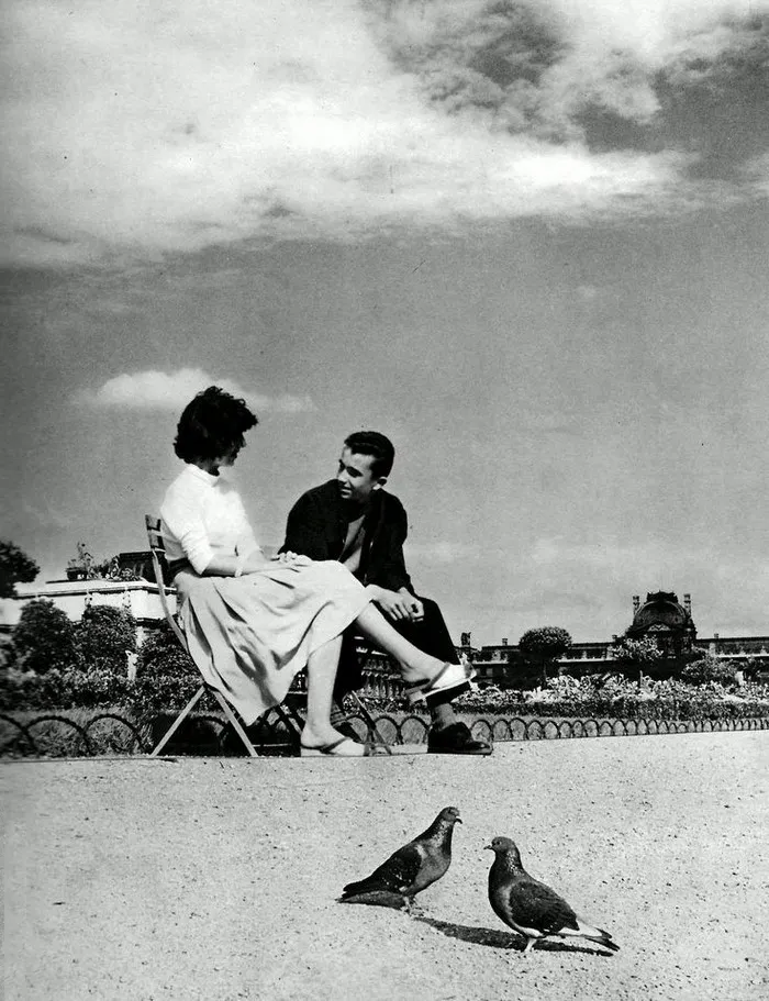 68 Humorous Street Photos From 1950s France By René Maltête