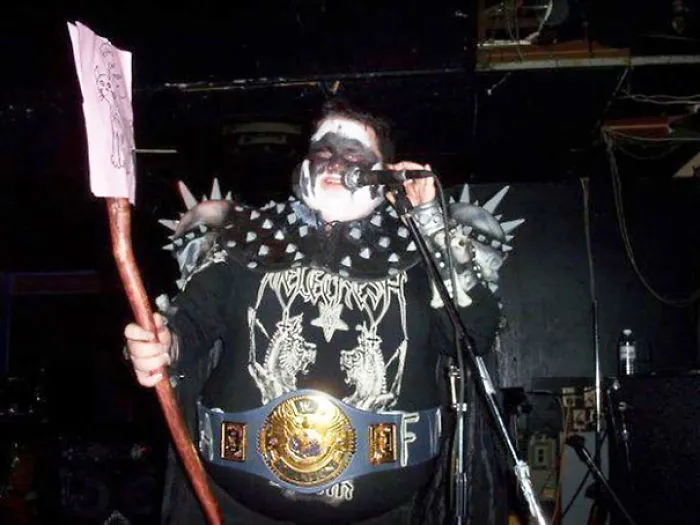 37 Awkward Metal Band Photos That Are So Bad They're Good