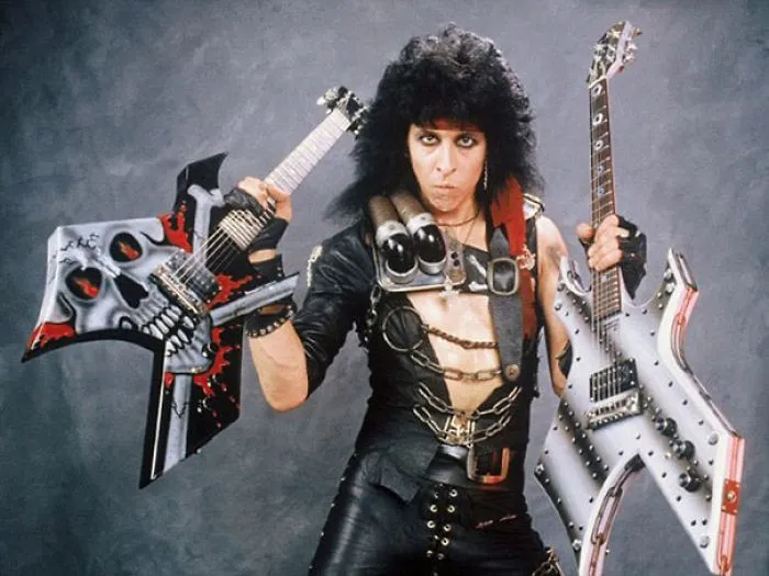 38 Extrañas fotos de bandas metaleras tan horribles que son geniales