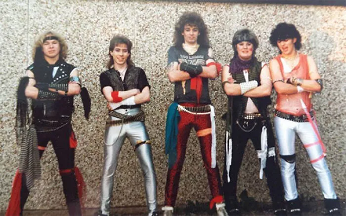 37 Awkward Metal Band Photos That Are So Bad They're Good