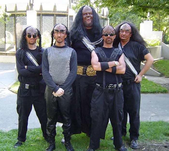 37 Awkward Metal Band Photos That Are So Bad They're Good