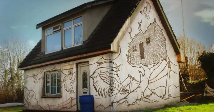Artist Paints His House In Stop Motion
