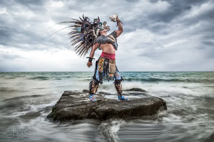 The International Photographers Bringing Aztec Culture Vividly To Life