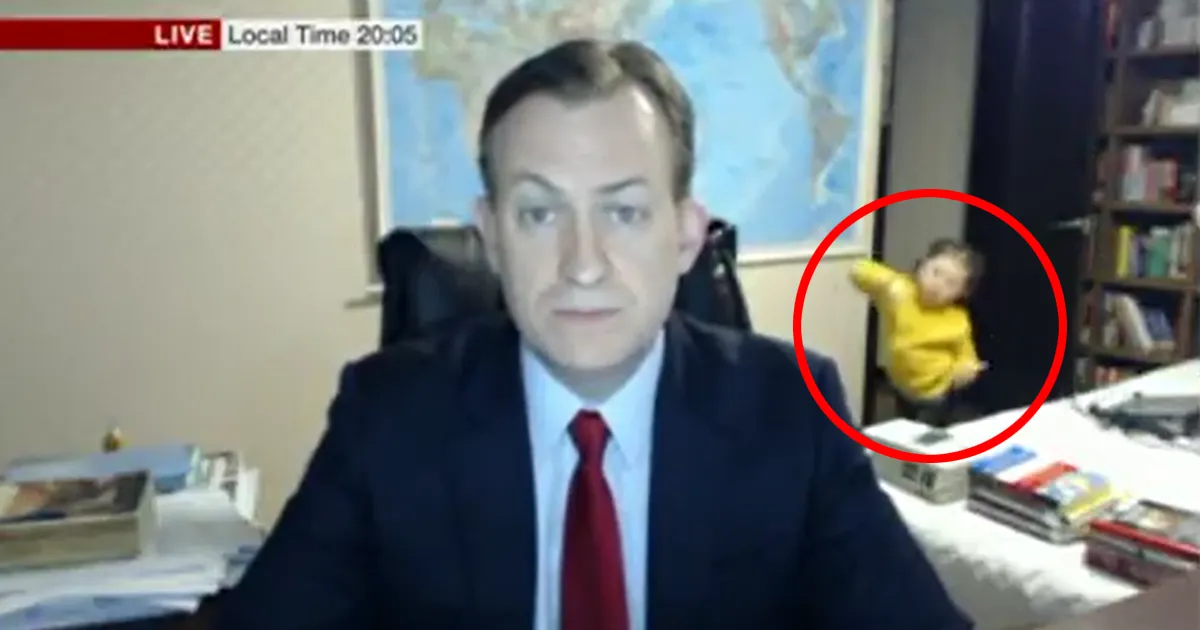Este corresponsal intentaba dar una entrevista seria en la BBC, pero se olvidó de que tenía hijos