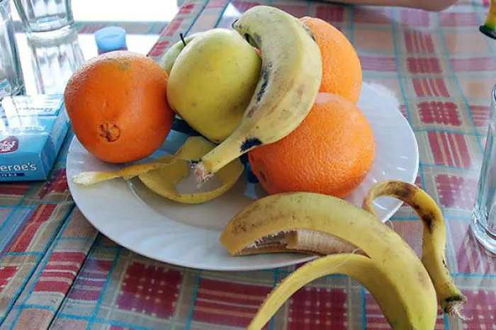 Tras pedir una ensalada de fruta en un restaurante de Marrakech